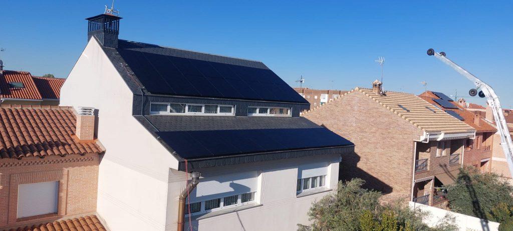 Un paso hacia un futuro sostenible: proyecto de energía solar en una comunidad residencial