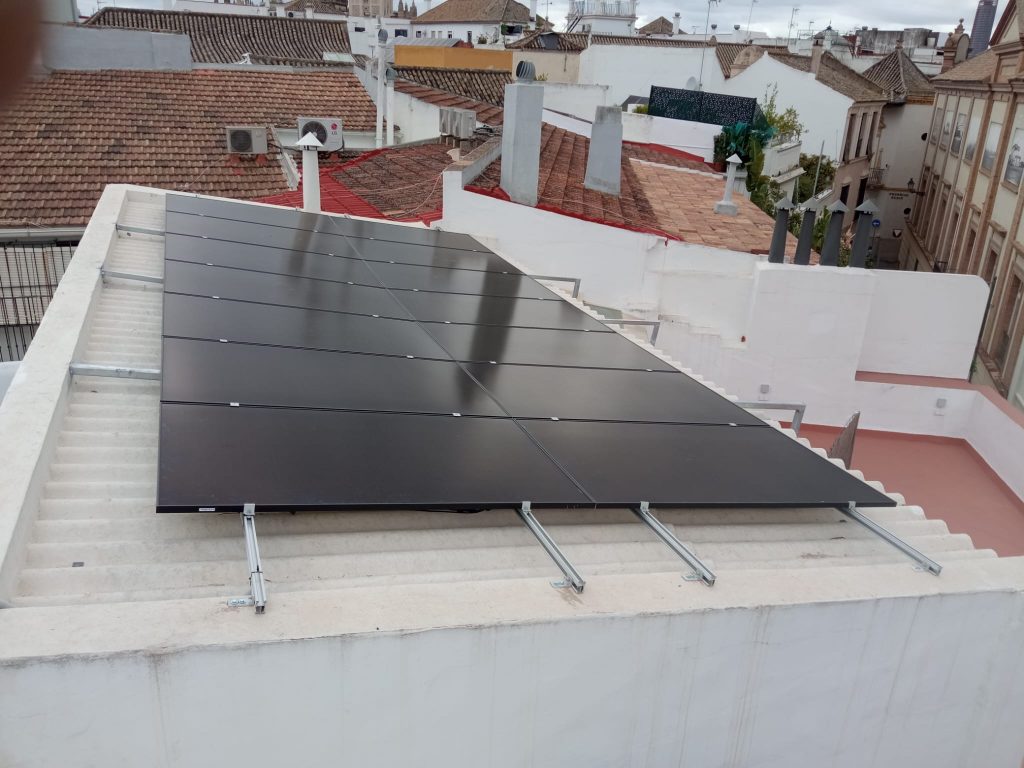 Iluminando hogares con el sol: proyecto de autoconsumo residencial en Sevilla