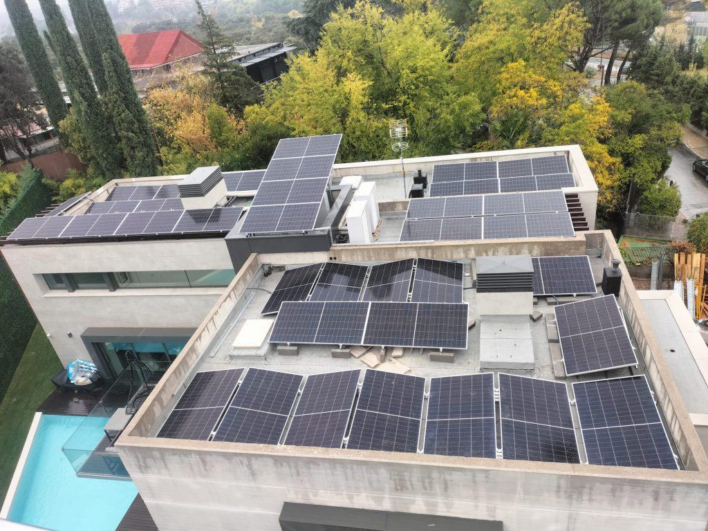 🏠 Máxima Independencia Energética: Instalación Residencial Inteligente en Madrid